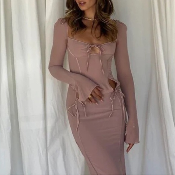 NWT House of CB Ophelia Georgette Blush Cut Out Midi Dress - Picture 7 of 9